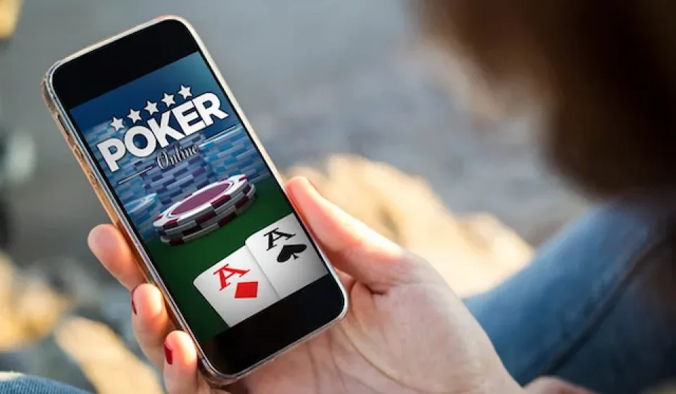 การเล่นโป๊กเกอร์ออนไลน์ฟรี